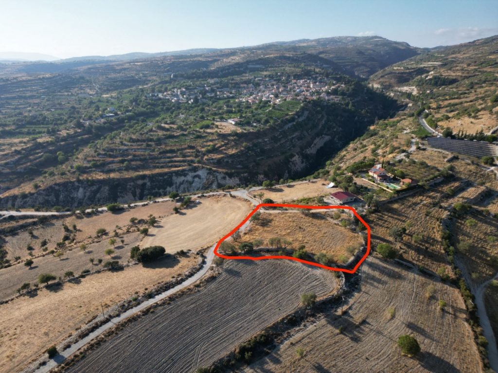 3,011m² Plot for Sale in Vasa Koilaniou, Limassol District