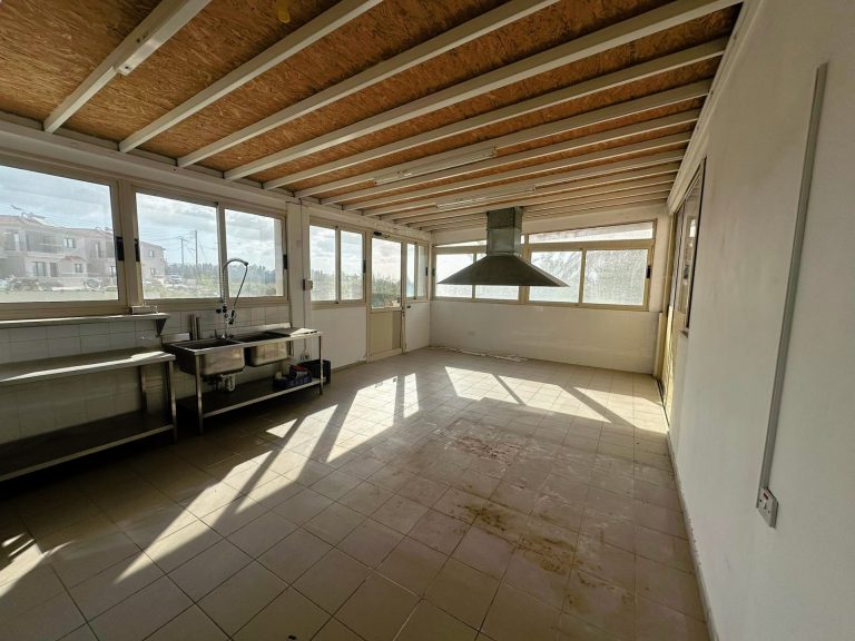 521m² Commercial for Sale in Timi, Paphos District