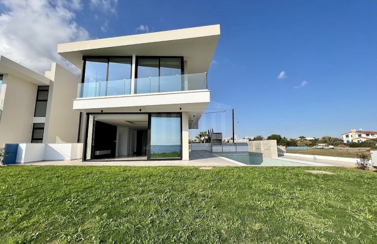 4 Bedroom Villa for Sale in Agia Thekla, Famagusta District