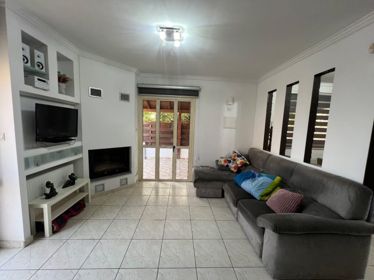 4 Bedroom House for Rent in Ypsonas, Limassol District