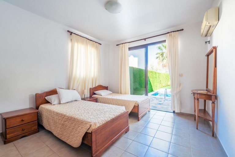 3 Bedroom Villa for Sale in Kissonerga, Paphos District
