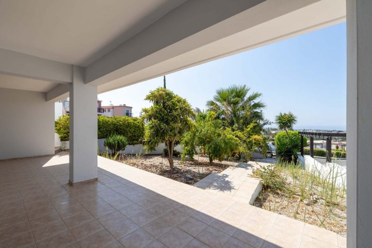 3 Bedroom House for Sale in Pegeia, Paphos District