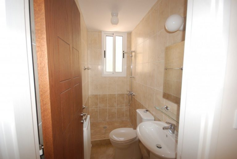 5 Bedroom House for Sale in Peyia, Paphos District