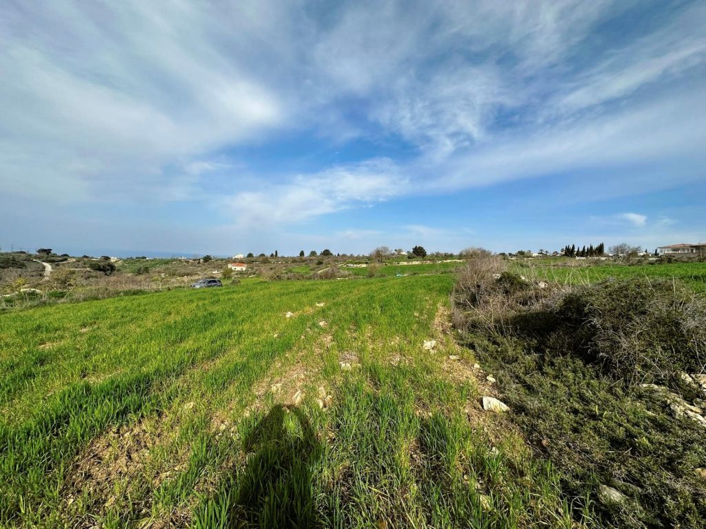 3,345m² Plot for Sale in Kathikas, Paphos District