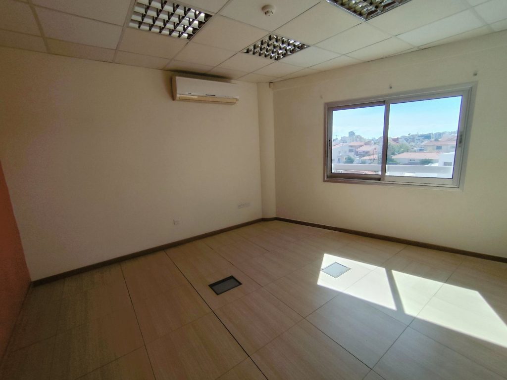 95m² Office for Rent in Limassol – Mesa Geitonia