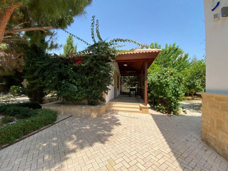6+ Bedroom House for Sale in Aphrodite Hills, Paphos District