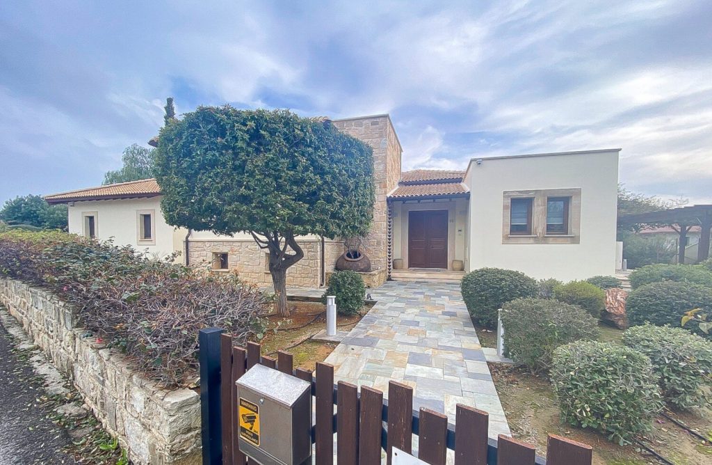 4 Bedroom House for Sale in Aphrodite Hills, Paphos District