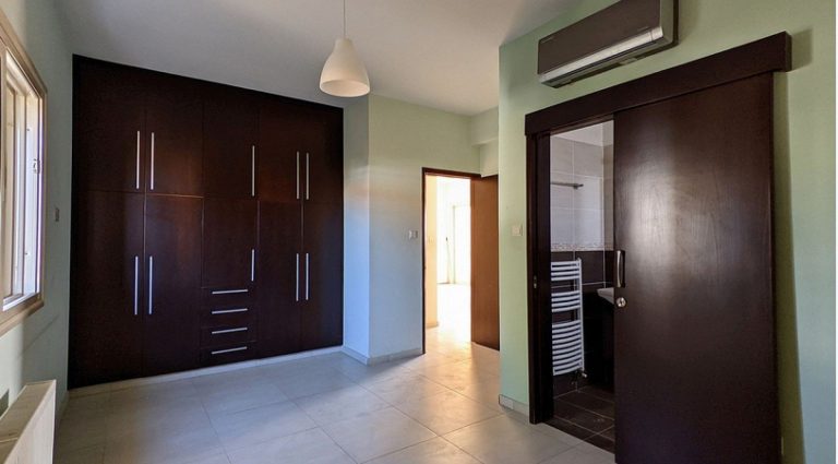 5 Bedroom House for Sale in Timi, Paphos District