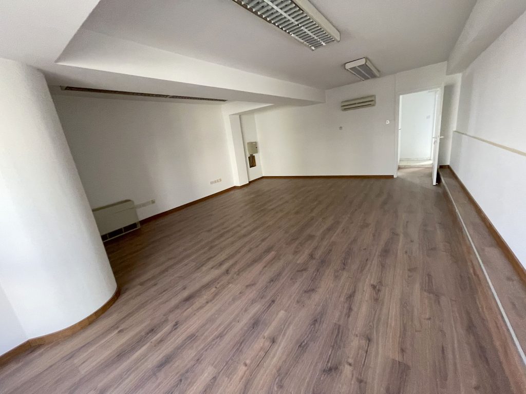 350m² Office for Sale in Agioi Omologites, Nicosia District