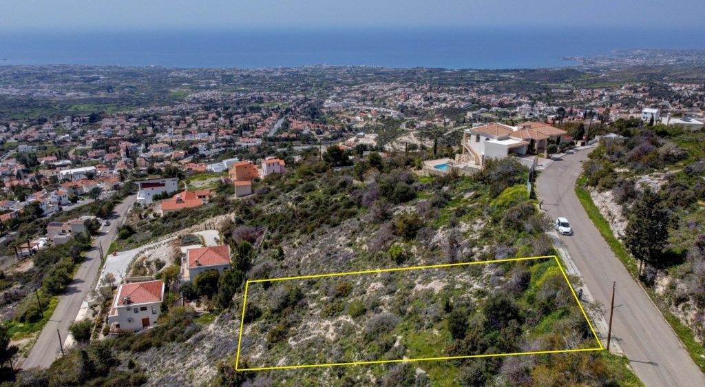 1,022m² Plot for Sale in Tala, Paphos District