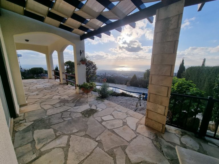 5 Bedroom House for Sale in Tala, Paphos District