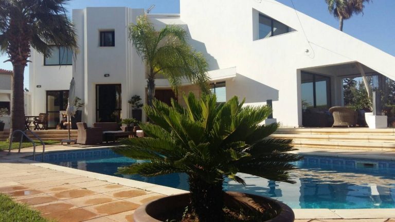 4 Bedroom House for Rent in Ypsonas, Limassol District