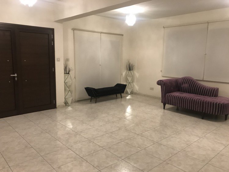 180m² Office for Rent in Limassol – Zakaki
