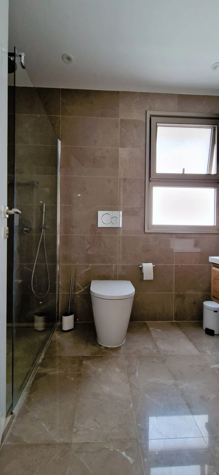 3 Bedroom Apartment for Sale in Tombs Of the Kings, Paphos District