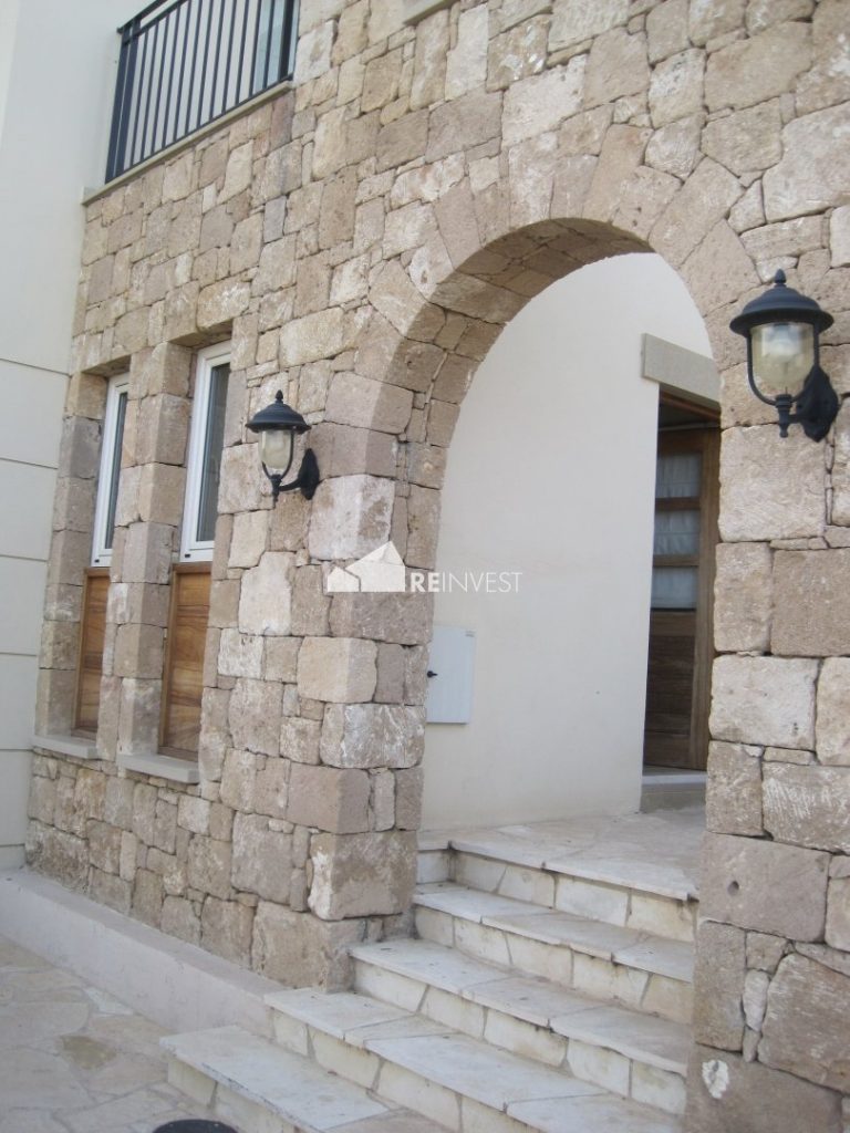 5 Bedroom House for Sale in Geroskipou, Paphos District