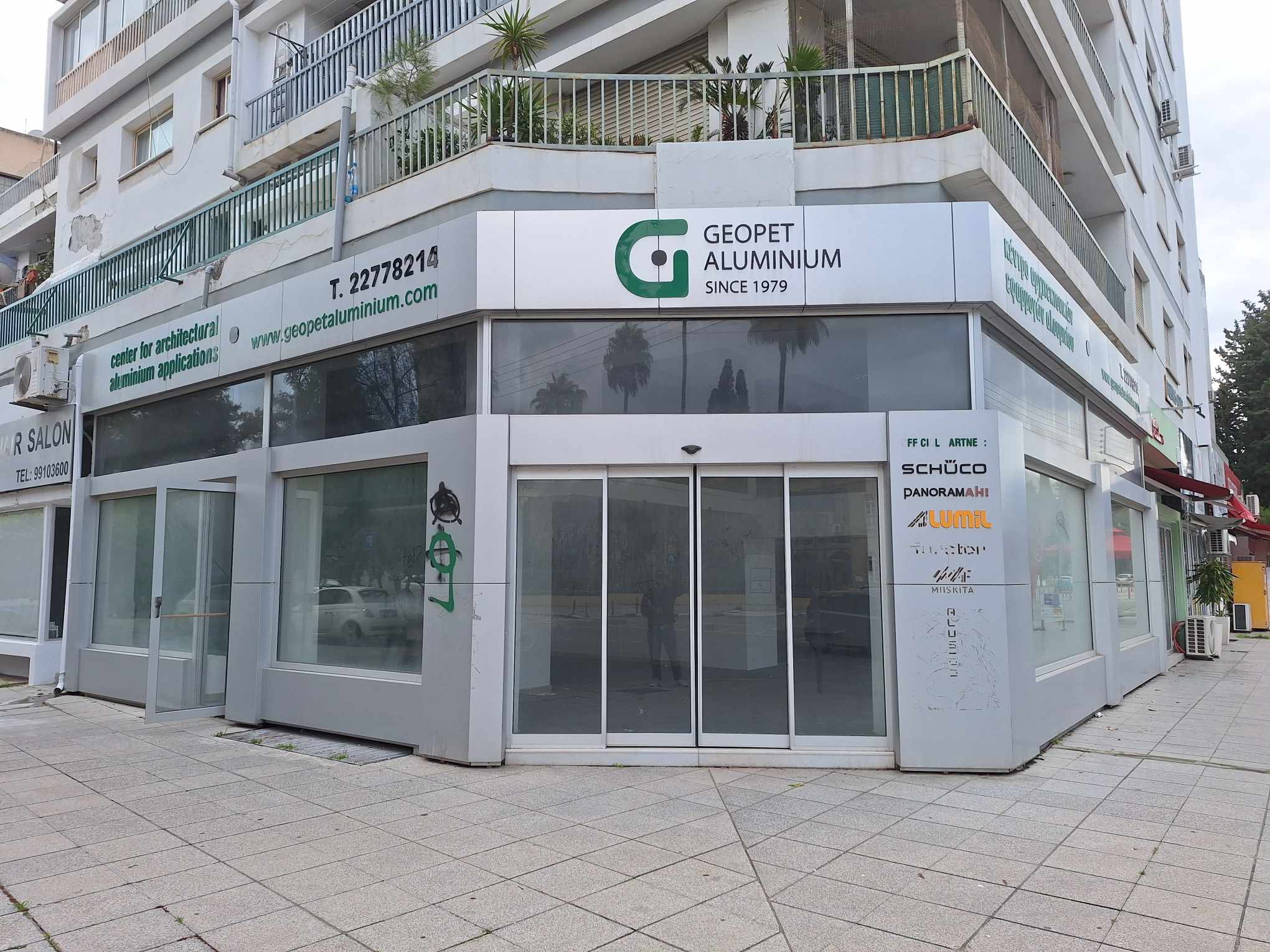 148m² Shop for Sale in Nicosia