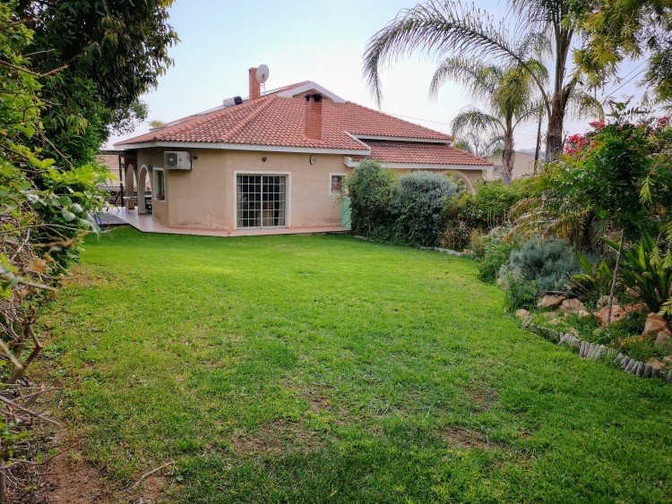 5 Bedroom House for Rent in Limassol District