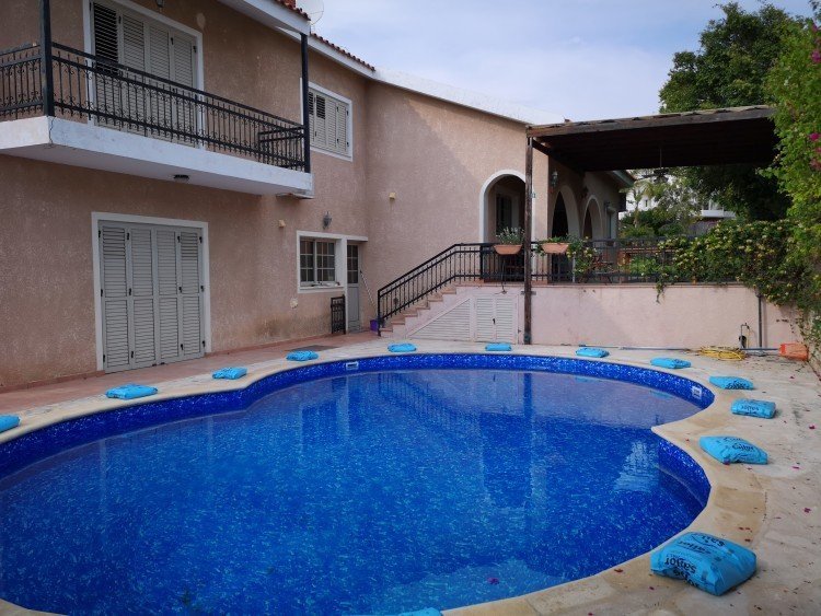 5 Bedroom House for Rent in Limassol District