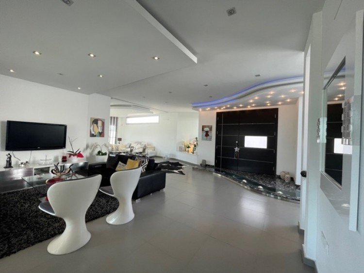 4 Bedroom House for Rent in Ypsonas, Limassol District