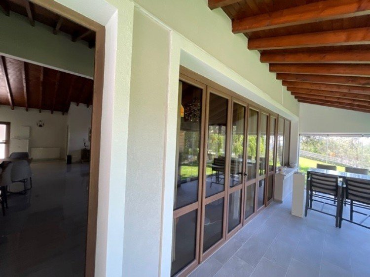 5 Bedroom House for Rent in Moniatis, Limassol District