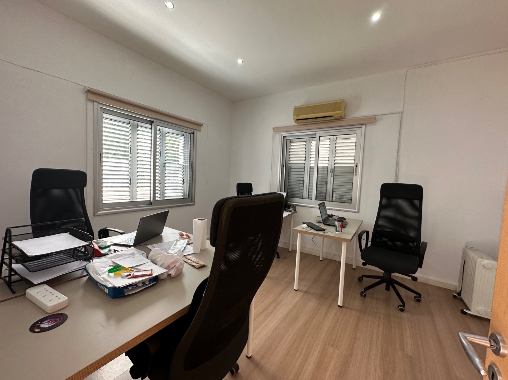 100m² Office for Rent in Limassol District