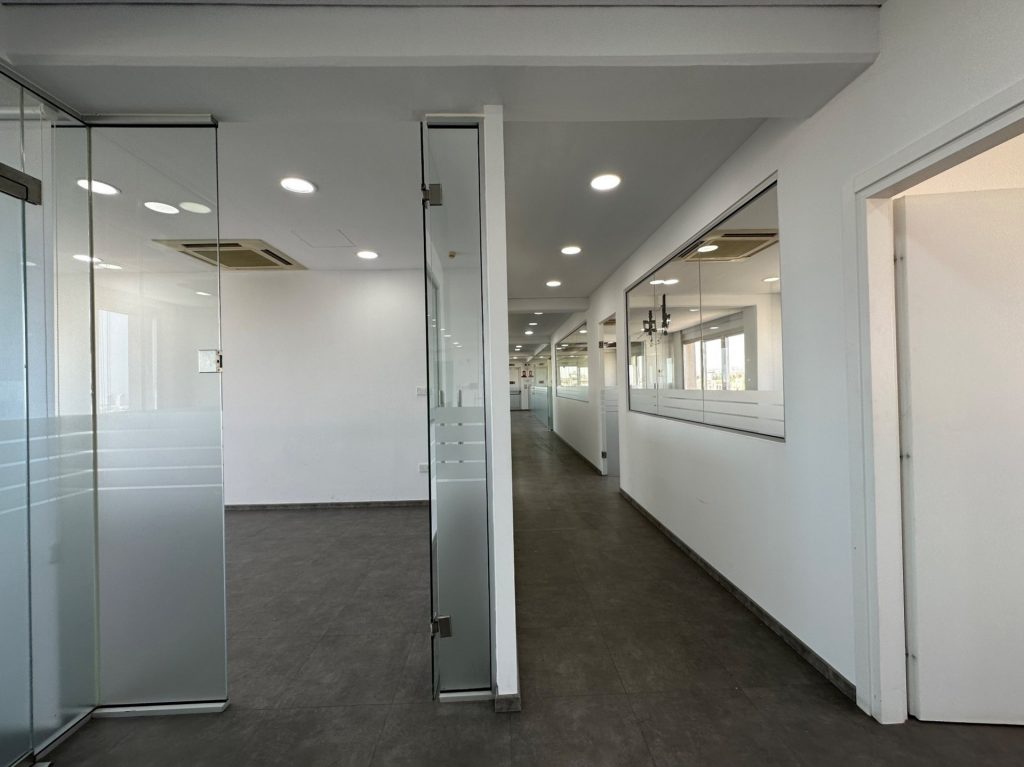 350m² Office for Rent in Limassol – Mesa Geitonia