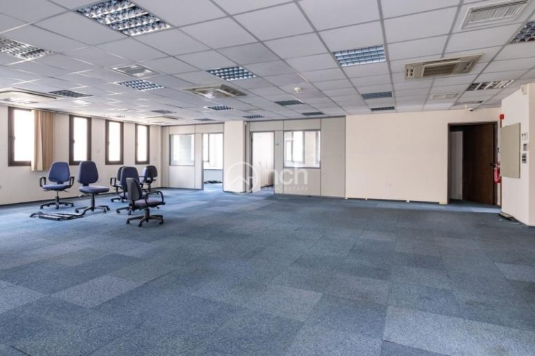 1060m² Building for Sale in Nicosia – Trypiotis