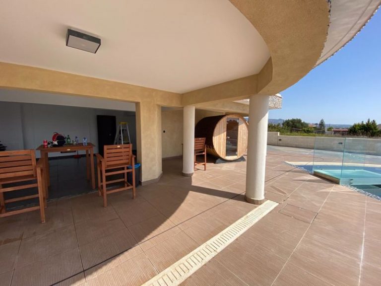 3 Bedroom House for Sale in Sea Caves, Paphos District