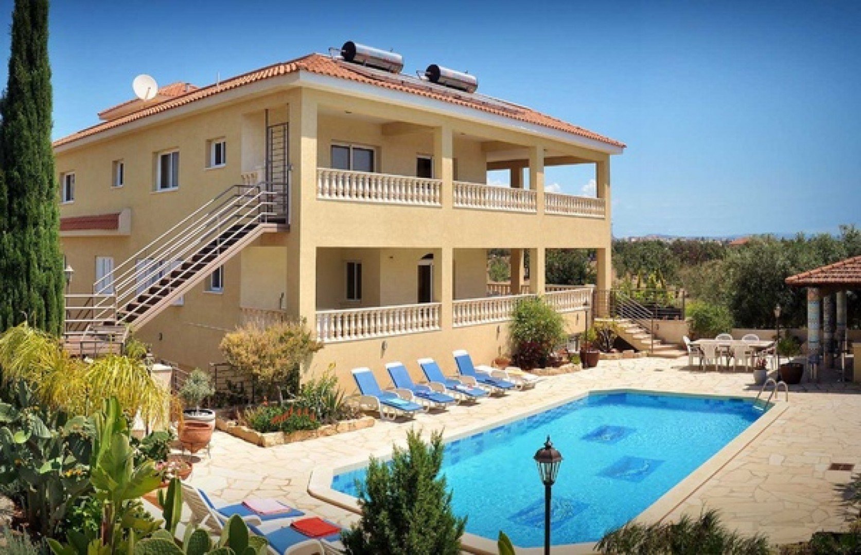 6+ Bedroom House for Rent in Kolossi, Limassol District