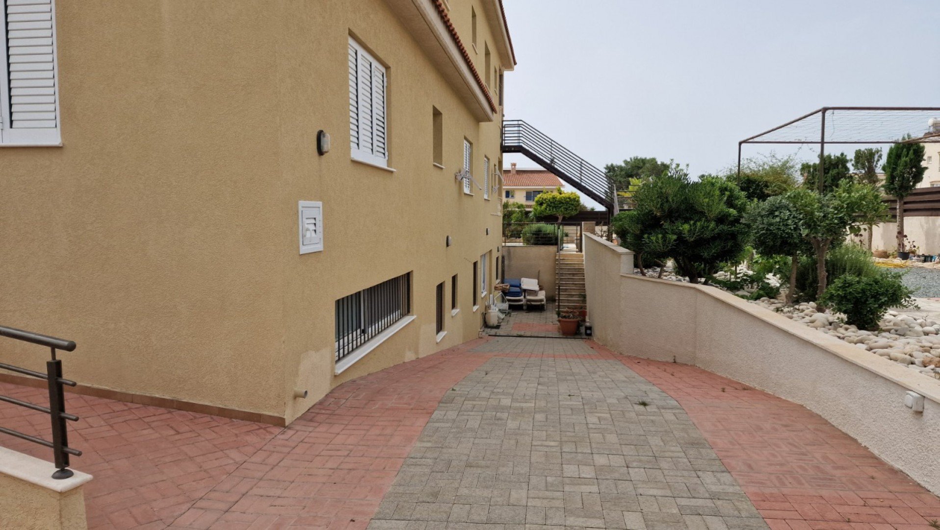 6+ Bedroom House for Rent in Kolossi, Limassol District