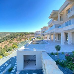 6+ Bedroom House for Sale in Peyia, Paphos District