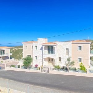 6+ Bedroom House for Sale in Peyia, Paphos District