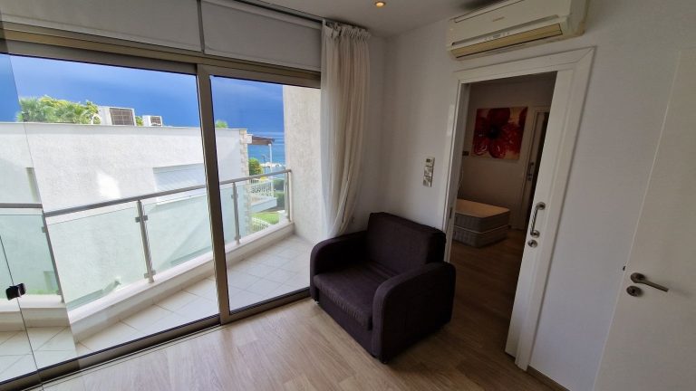 2 Bedroom Apartment for Sale in Potamos Germasogeias, Limassol District