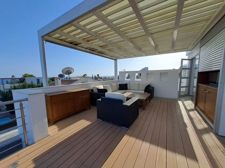 4 Bedroom House for Sale in Pyrgos Lemesou Tourist Area, Limassol District