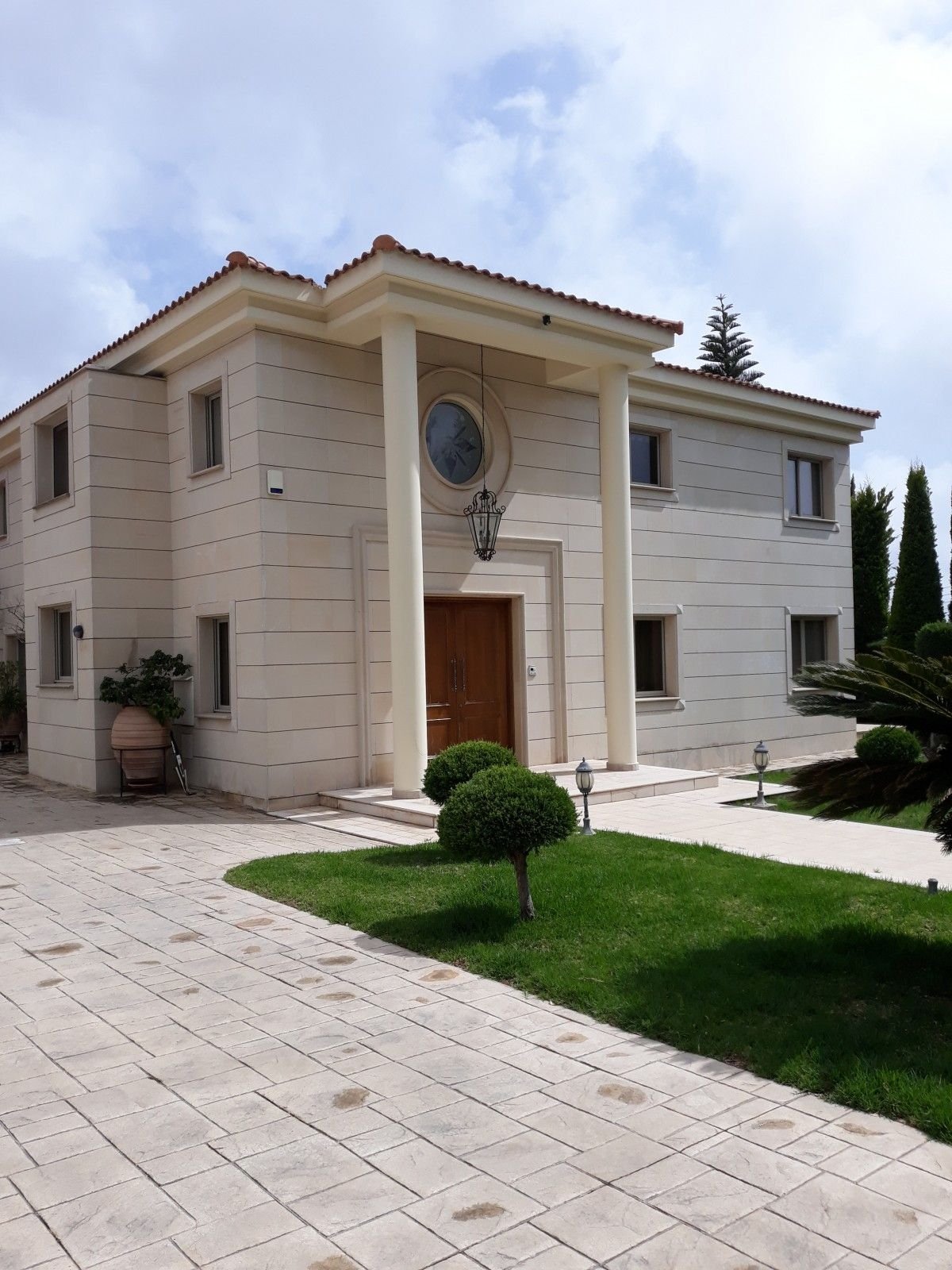 6+ Bedroom Villa for Sale in Tala, Paphos District