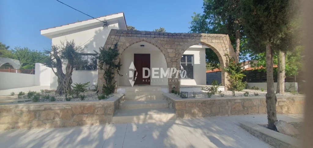 2 Bedroom House for Rent in Tala, Paphos District