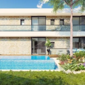 5 Bedroom House for Sale in Tombs Of the Kings, Paphos District