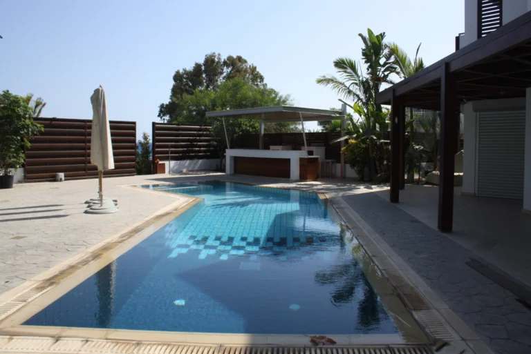 3 Bedroom House for Sale in Parekklisia Tourist Area, Limassol District