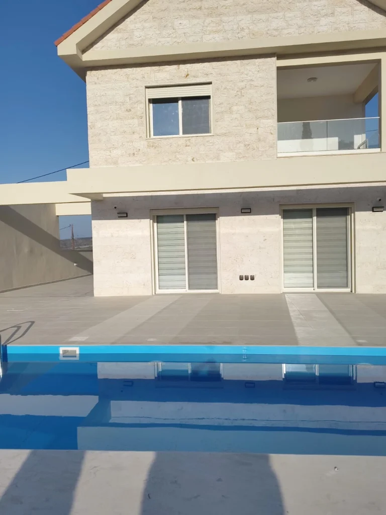 5 Bedroom House for Rent in Palodeia, Limassol District