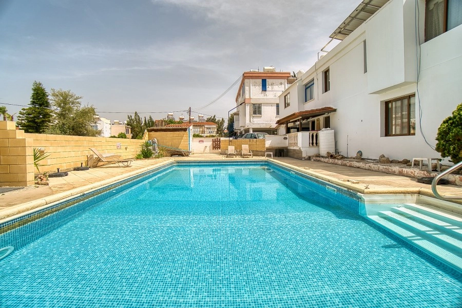 3 Bedroom House for Rent in Kato Paphos