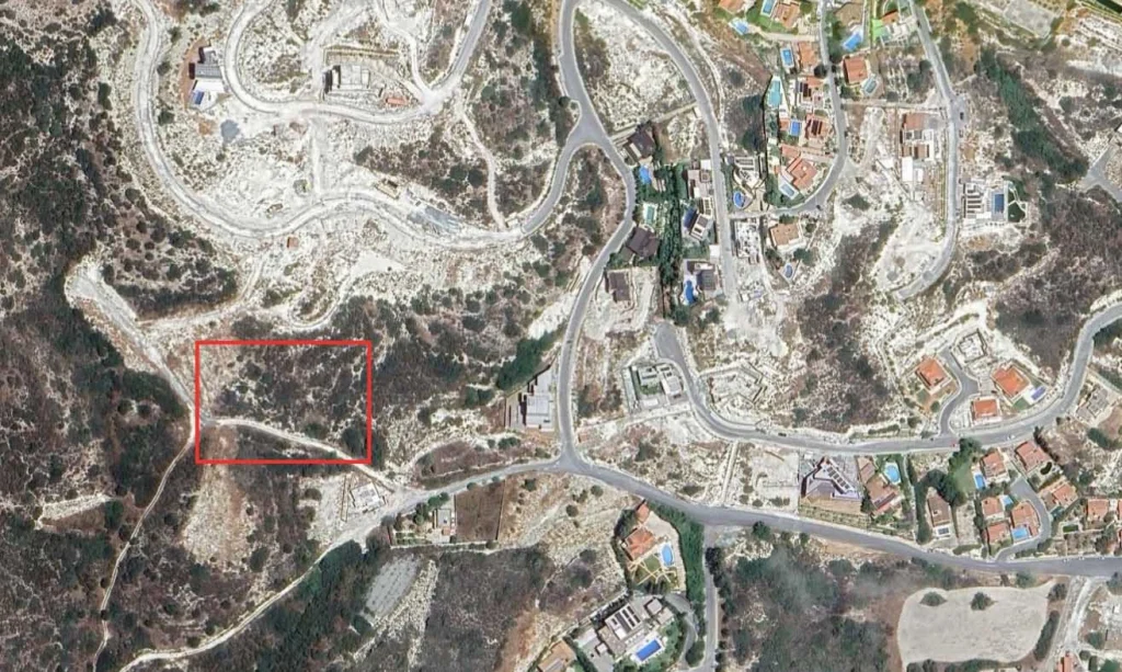 700m² Plot for Sale in Agios Tychonas, Limassol District