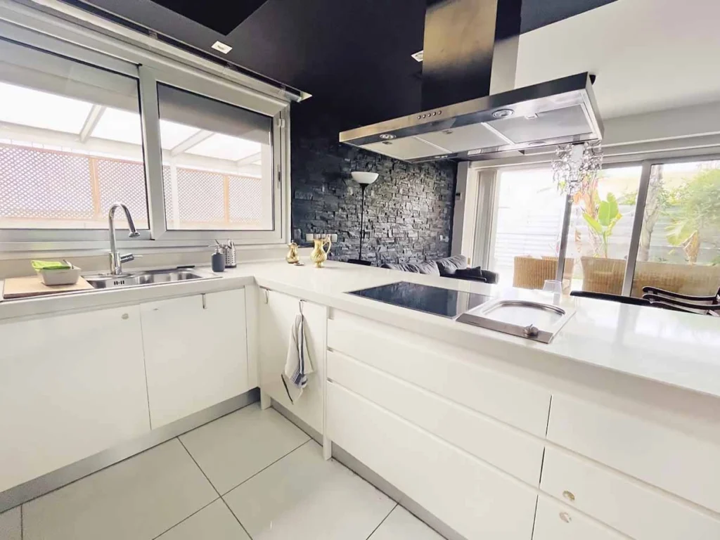 2 Bedroom Apartment for Sale in Strovolos, Nicosia District