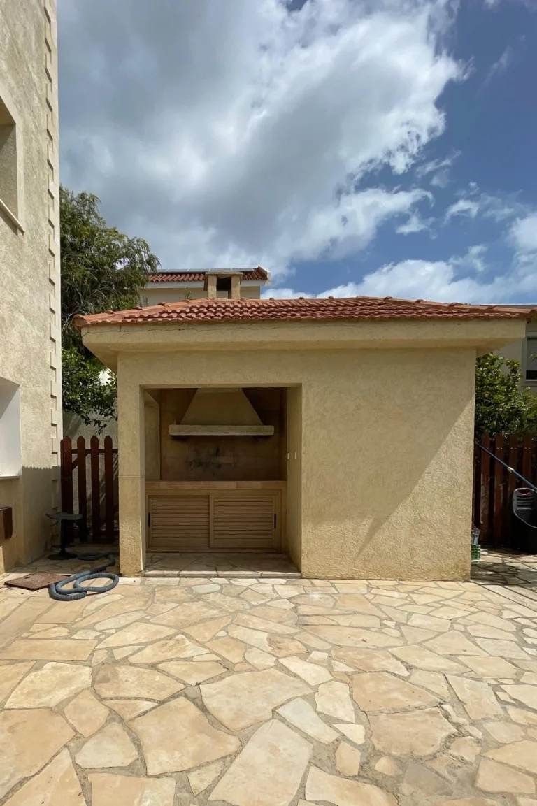 6+ Bedroom House for Sale in Limassol – Αgios Athanasios
