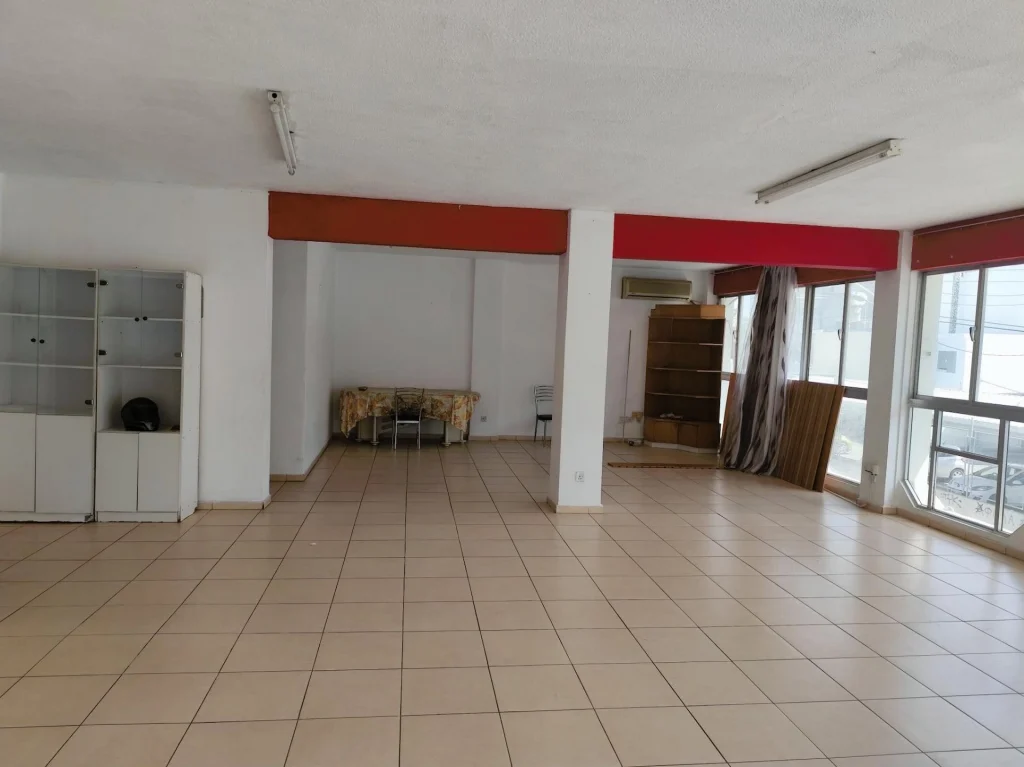 100m² Office for Rent in Limassol District