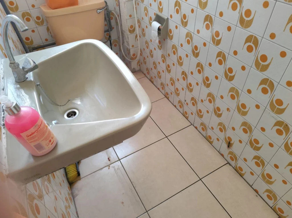 100m² Office for Rent in Limassol District