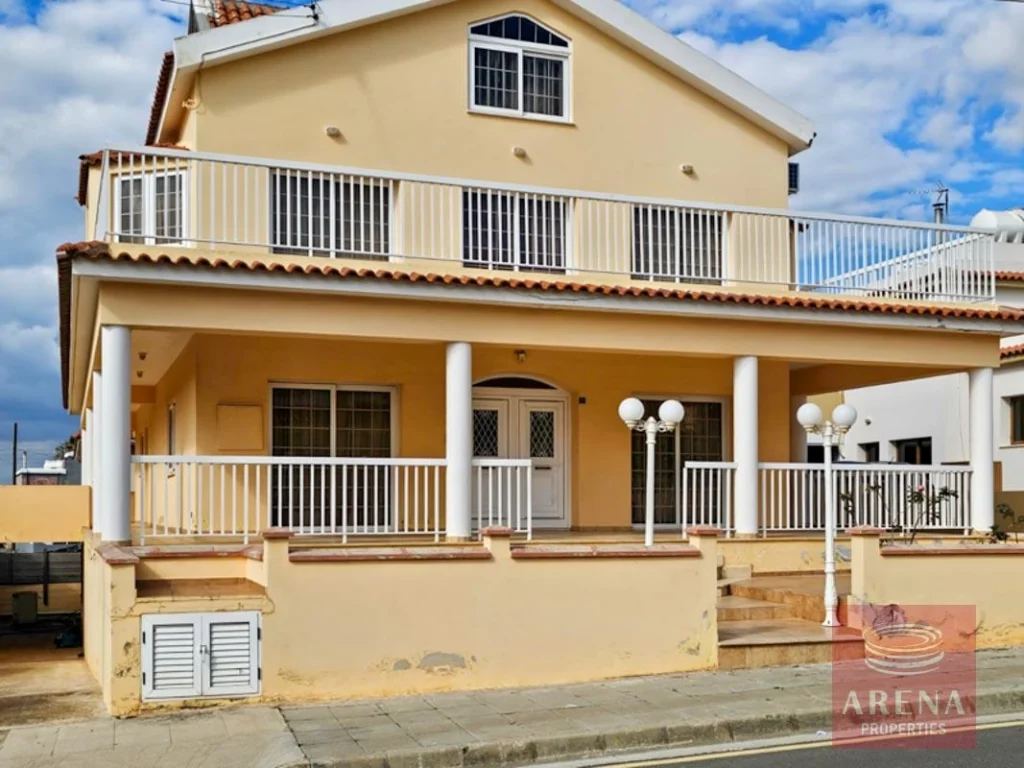 4 Bedroom Villa for Sale in Xylofagou, Larnaca District