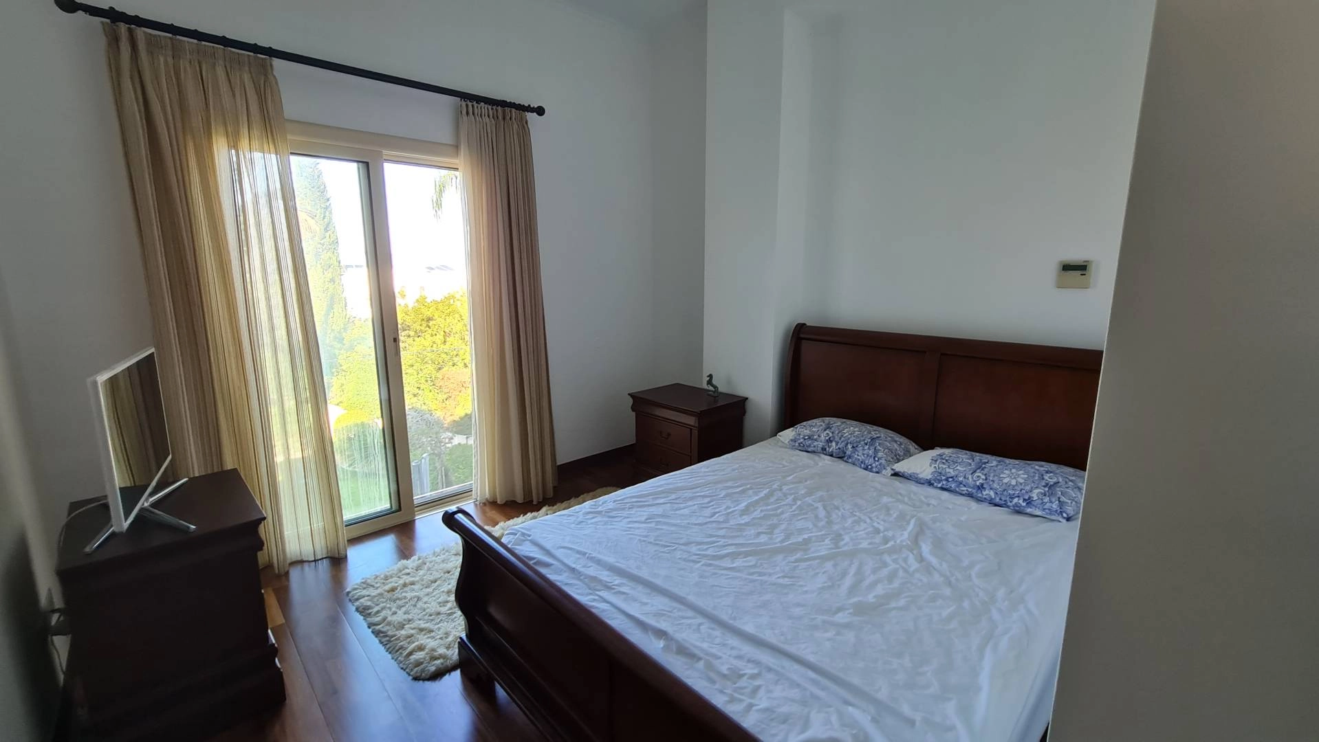 4 Bedroom Villa for Sale in Latchi (Lakki / Latsi), Paphos District