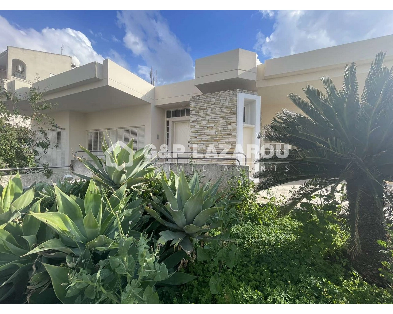 4 Bedroom House for Sale in Agios Dometios, Nicosia District
