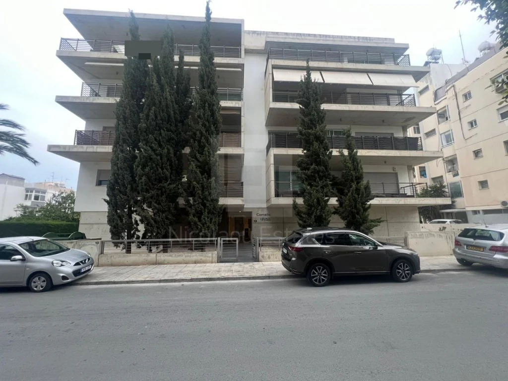 4 Bedroom Apartment for Sale in Limassol – Neapolis