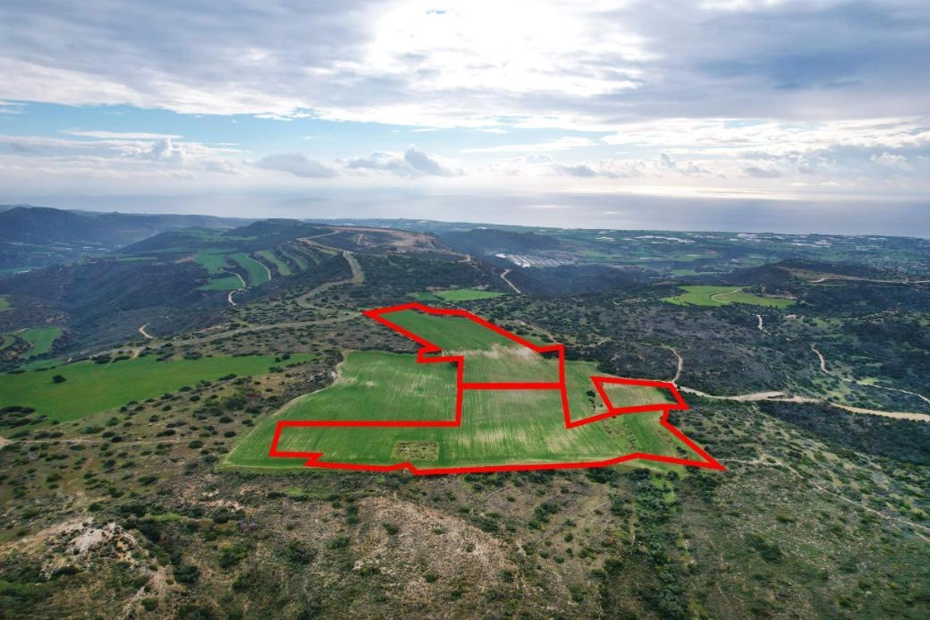 60,537m² Plot for Sale in Choirokoitia, Larnaca District